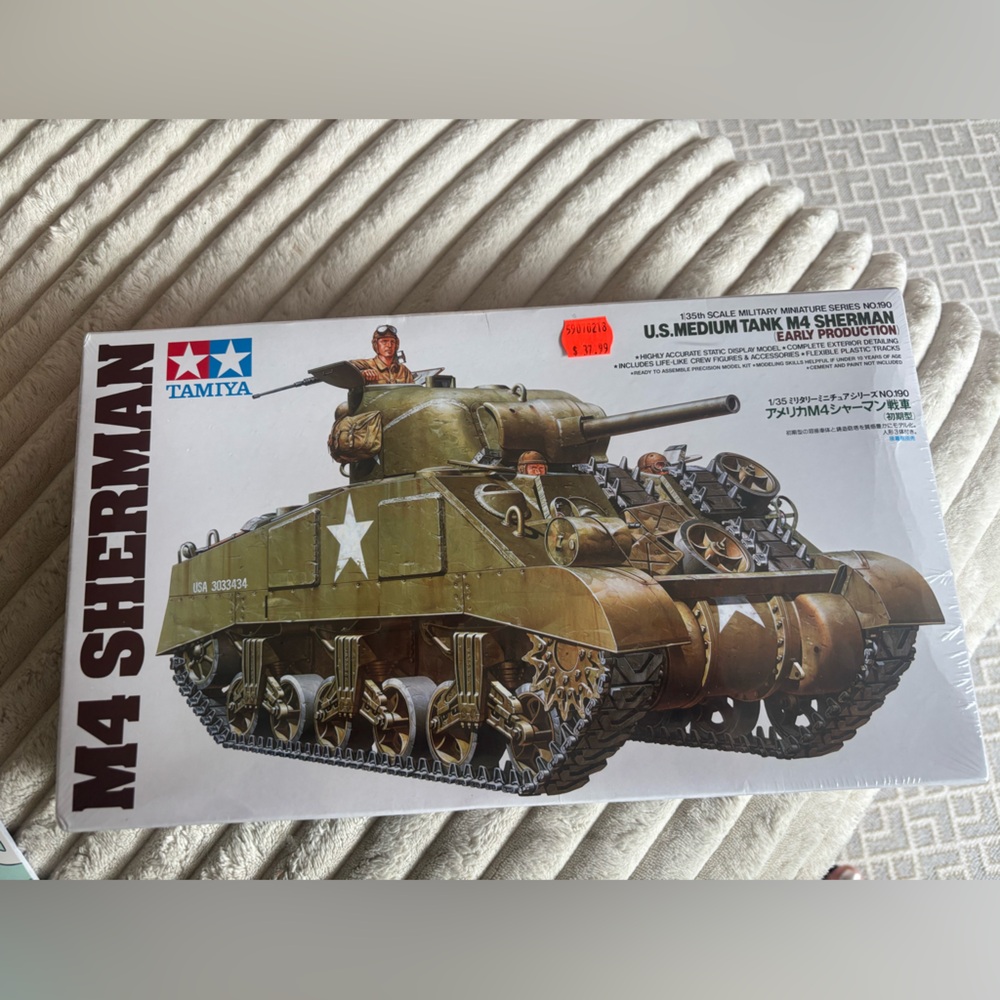M4 Sherman Tank Model Kit - Green - Unopened!